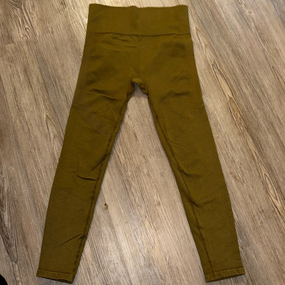 💐Target Green Leggings with Slim Fit and Full Length